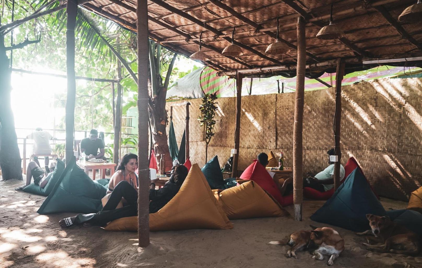 12 Monks - Beachside Hostel Arambol Exterior photo
