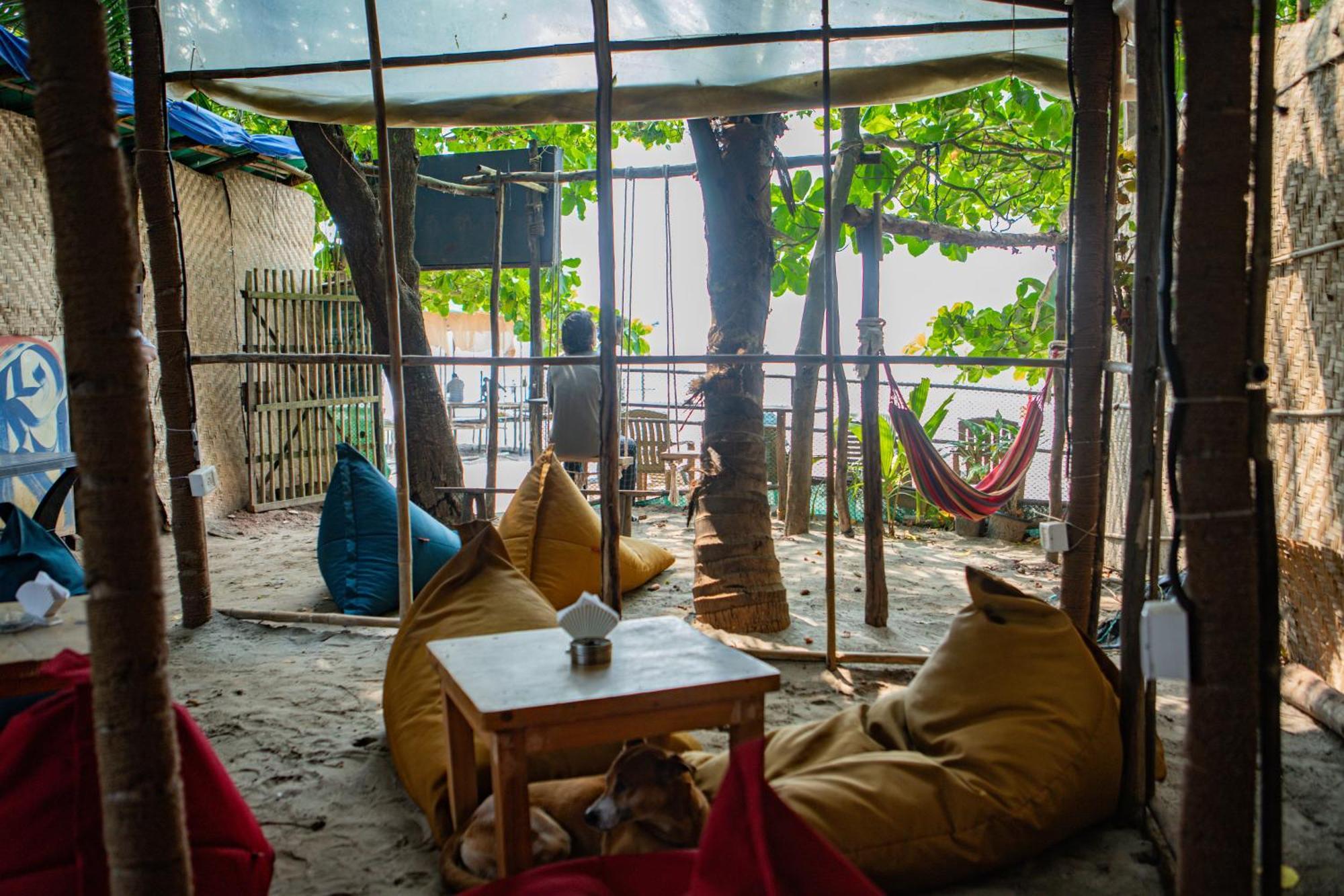 12 Monks - Beachside Hostel Arambol Exterior photo